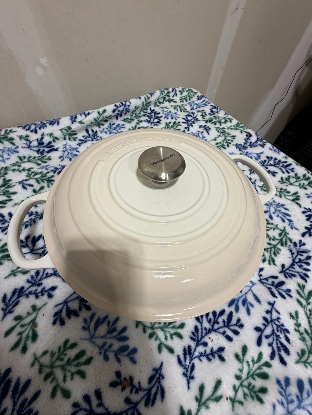Le Creuset Cream Enameled Brazier- Cream
